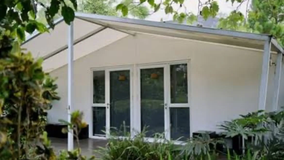 semi-permanent structure